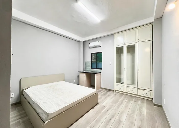 Lux Saigon Grand Manhattan